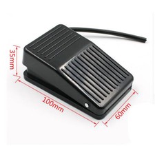 Interruttore pulsante a pedale