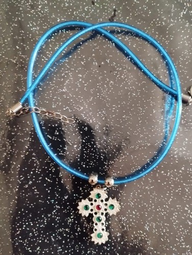 Collana girocollo caucciù con