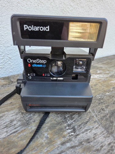 Polaroid one step close 600 - close, up