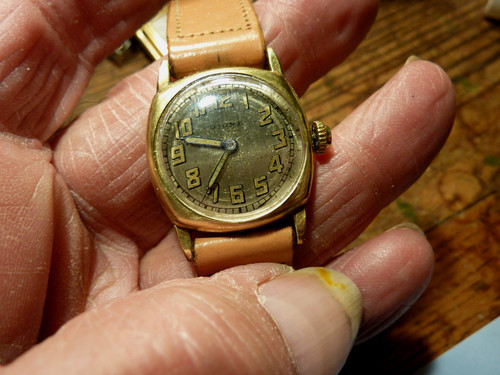 1930S-15-JEWEL-DIONE-GOLD