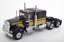 1:18 Road Kings Kenworth W900 nero/oro