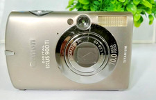 Fotocamera Canon Digital IXUS 900 Ti 10MP funzionante (lo schermo ha segni interni)