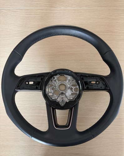 Volante audi 8y - a3,