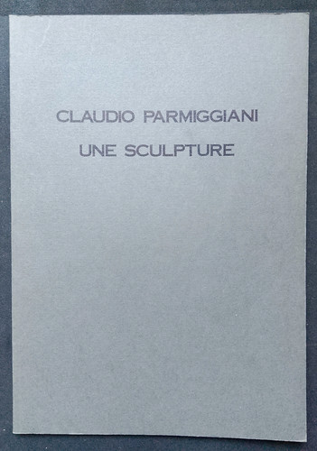 Une sculpture claudio - une,