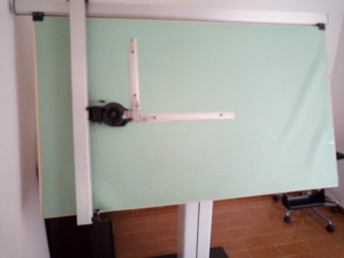 Tavolo disegno con - tavolo,