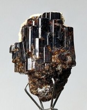 Vesuvianite marrone scuro rara