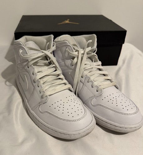 Nike air jordan mid triple - 1,