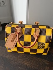 Louis Vuitton Speedy