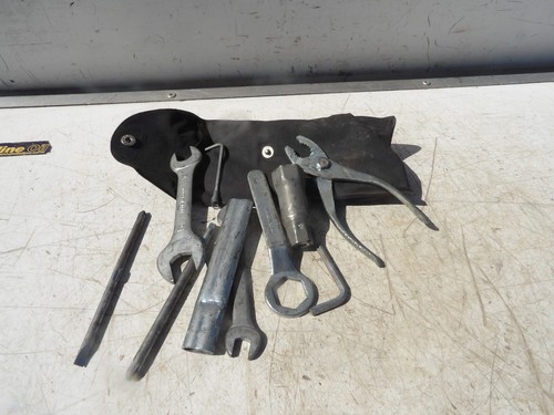 Kit attrezzi suzuki 125 - kit,