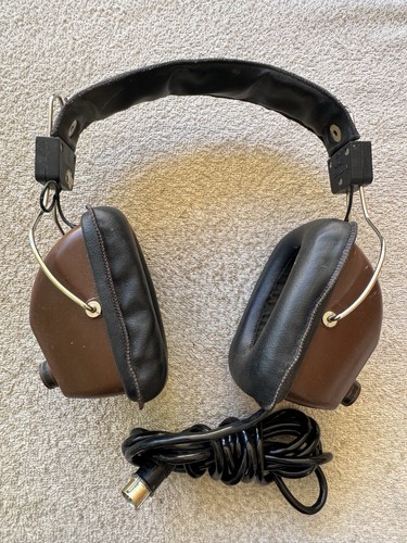 Cuffie stereo sovietiche