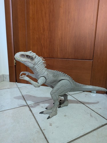 Regalo dinosauro indominus - dinosauro,