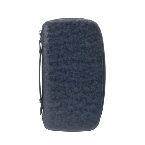 Louis vuitton taiga organizer - vuitton,