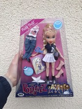 BRATZ FUNK OUT Bambola Cloe