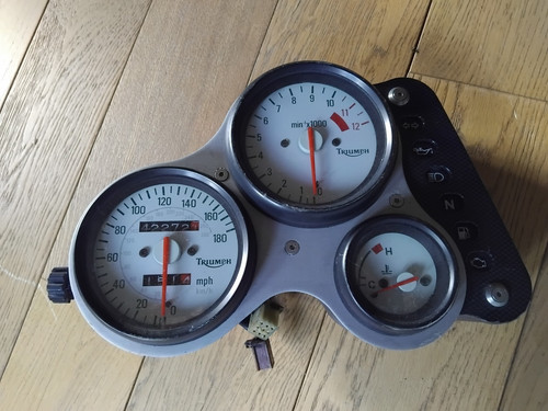 Tachimetro quadro strumenti