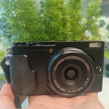 FUJIFILM X70 X70-S 16.3MP