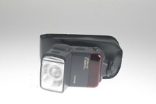 Yashica CS-250AF, flash a