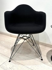 Poltroncina RAR Eames Vitra
