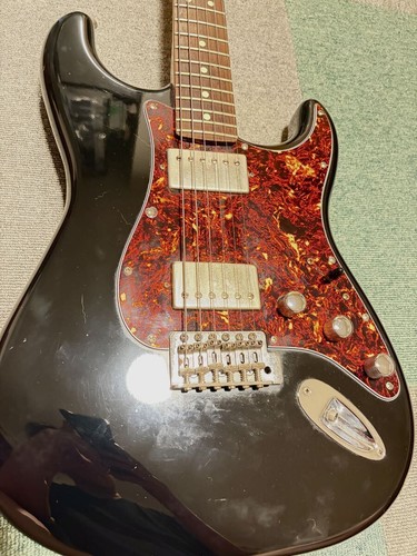 Valuable fender mexico black - valuable!,