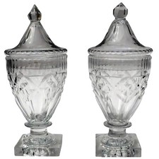 Coppia di antiche urne