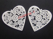 4pz  ciondoli pendenti in legno tecnica traforo cuore colore  bianco 4cm