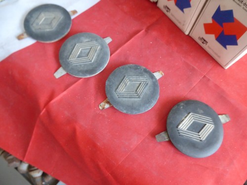 Renault set quattro - -,