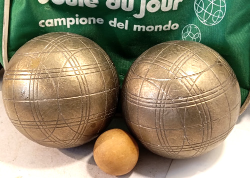 Bocce metallo con - , in