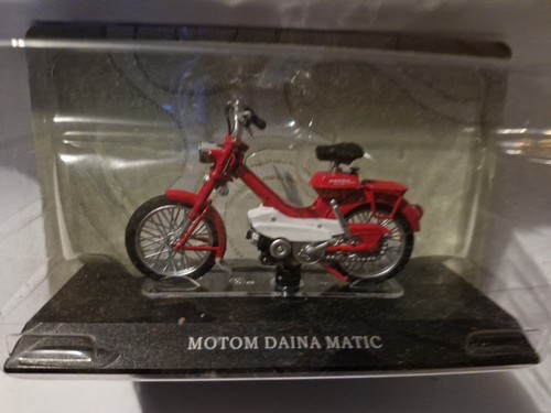 Leo models motom daina - motom,