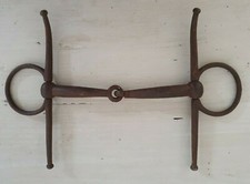 Antico morso per cavallo in ferro forgiato a mano del primo 700