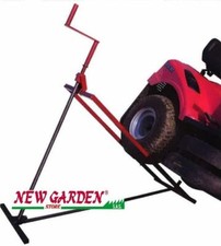 Sollevatore trattorino