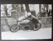 1960ca Franco Farne su Ducati foto originale 10x 14 cm moto motociclismo Farnè
