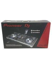 Pioneer DJ XDJ-R1 con supporto
