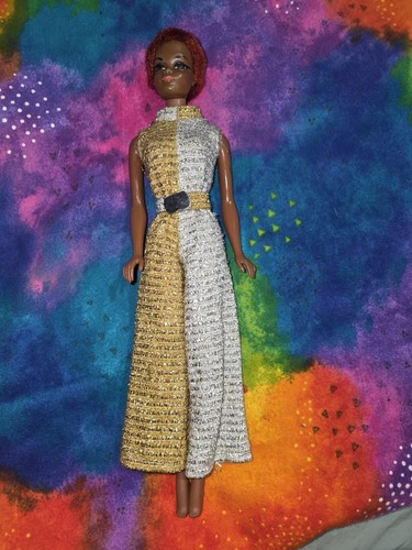 Vintage julia black barbie - black,