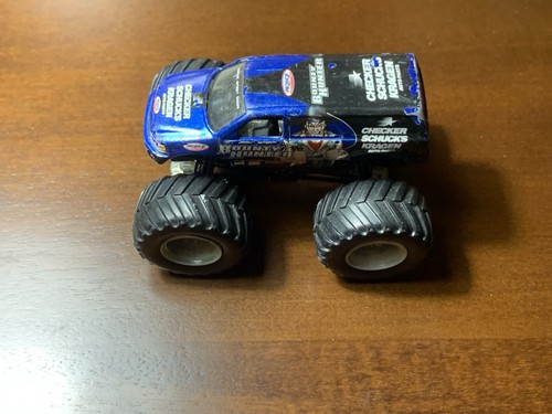 Monster truck hot wheels - hot,