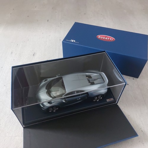 Profili bugatti chiron - bugatti, blue