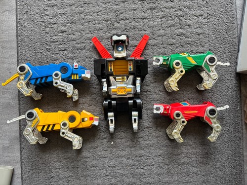Voltron lion force robot - voltron,