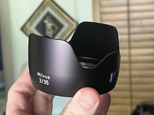 Zeiss milvus 2 0 - milvus, f/2.0