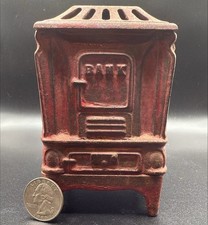 Antica stufa in ghisa ancora