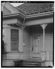 Lencio Beltramo House, 323