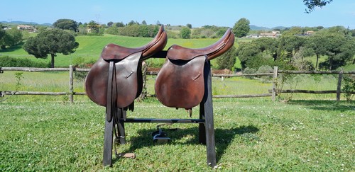 Coppia selle equitazione - coppia,