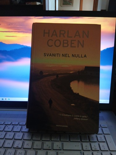 Svaniti nel nulla - ,