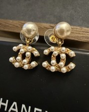 Orecchini piccoli pendenti