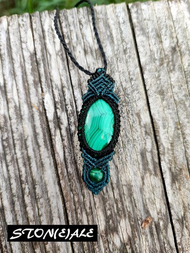 Collana con ciondolo - , in