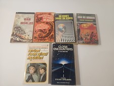 Lot of 6 Vtg Paperbacks