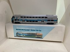 HO Metrolink Rotem Coach/CAB Auto, luci, suono DCC ESU, personalizzato, figure