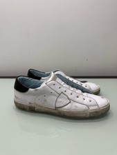 Sneakers basse uomo modello