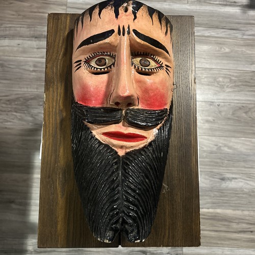 Maschera danza popolare