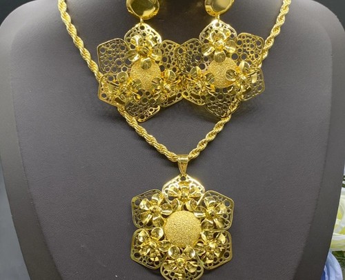 Set collana pendente orecchini