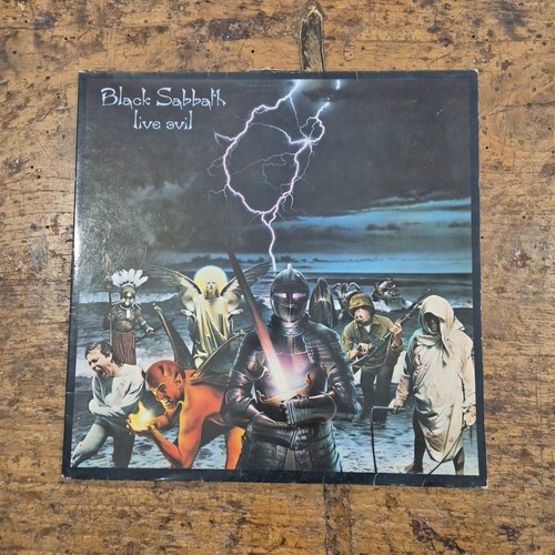 Black sabbath live - black,