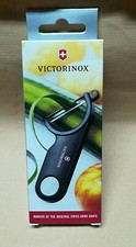 Victorinox Pelapatate Curvo Manico In Nylon Nero V-7.60 73.3