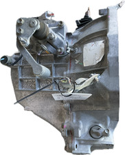 Cambio manuale per modello TOYOTA YARIS 1.0 benzina B 5 marce ricambio usato